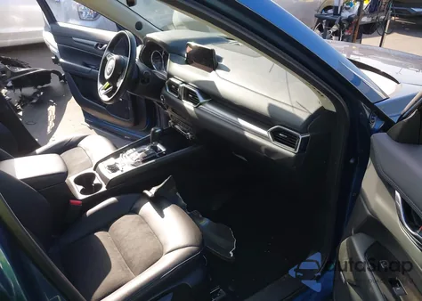 2020 Mazda Cx-5 Touring z USA, uszkodzony, nr VIN JM3KFACM4L1833432